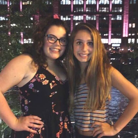 Meet your Posher, Madison - Picture 1 of 1